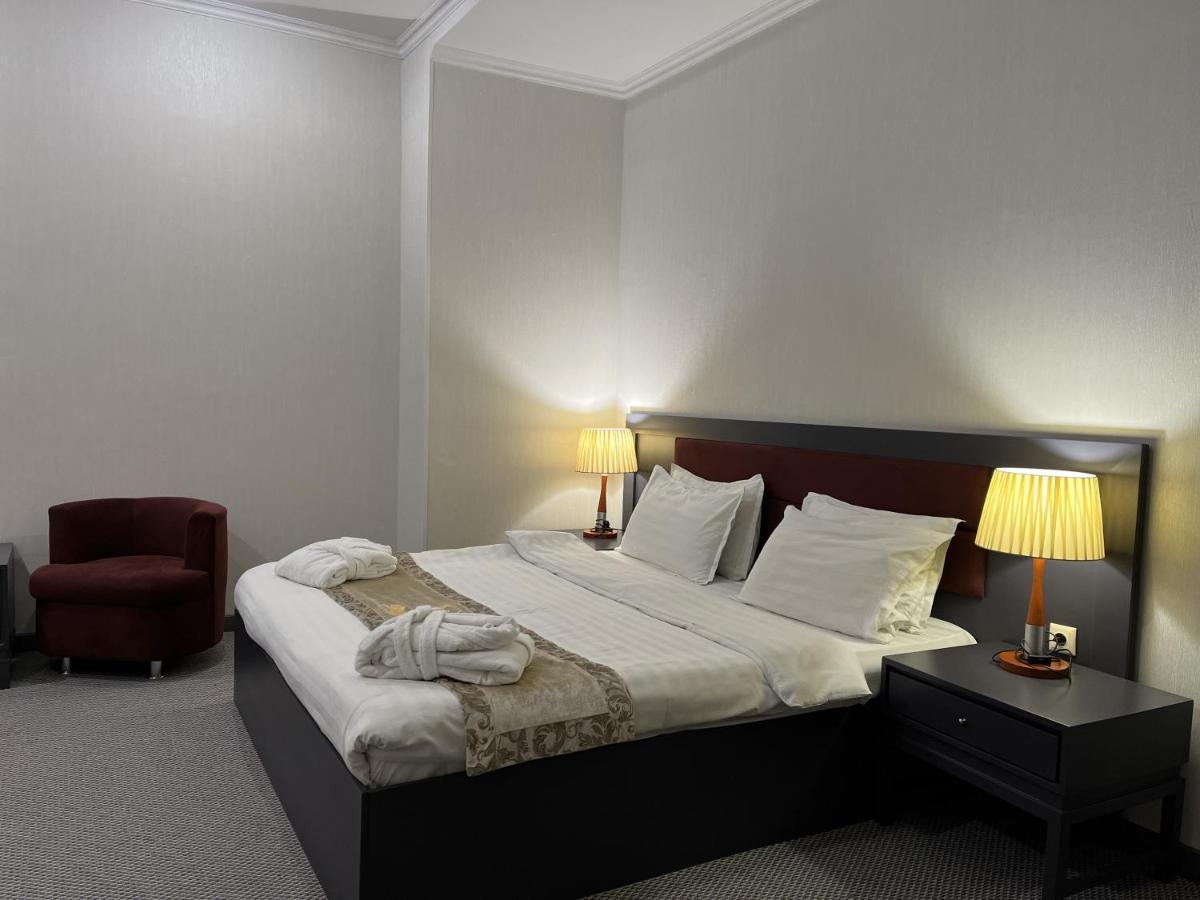 Almaty Grand Erbil Hotel Εξωτερικό φωτογραφία