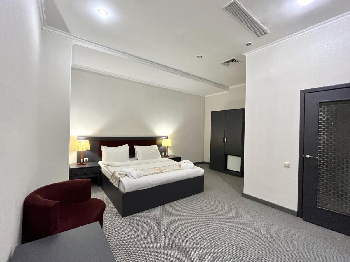 Almaty Grand Erbil Hotel Εξωτερικό φωτογραφία