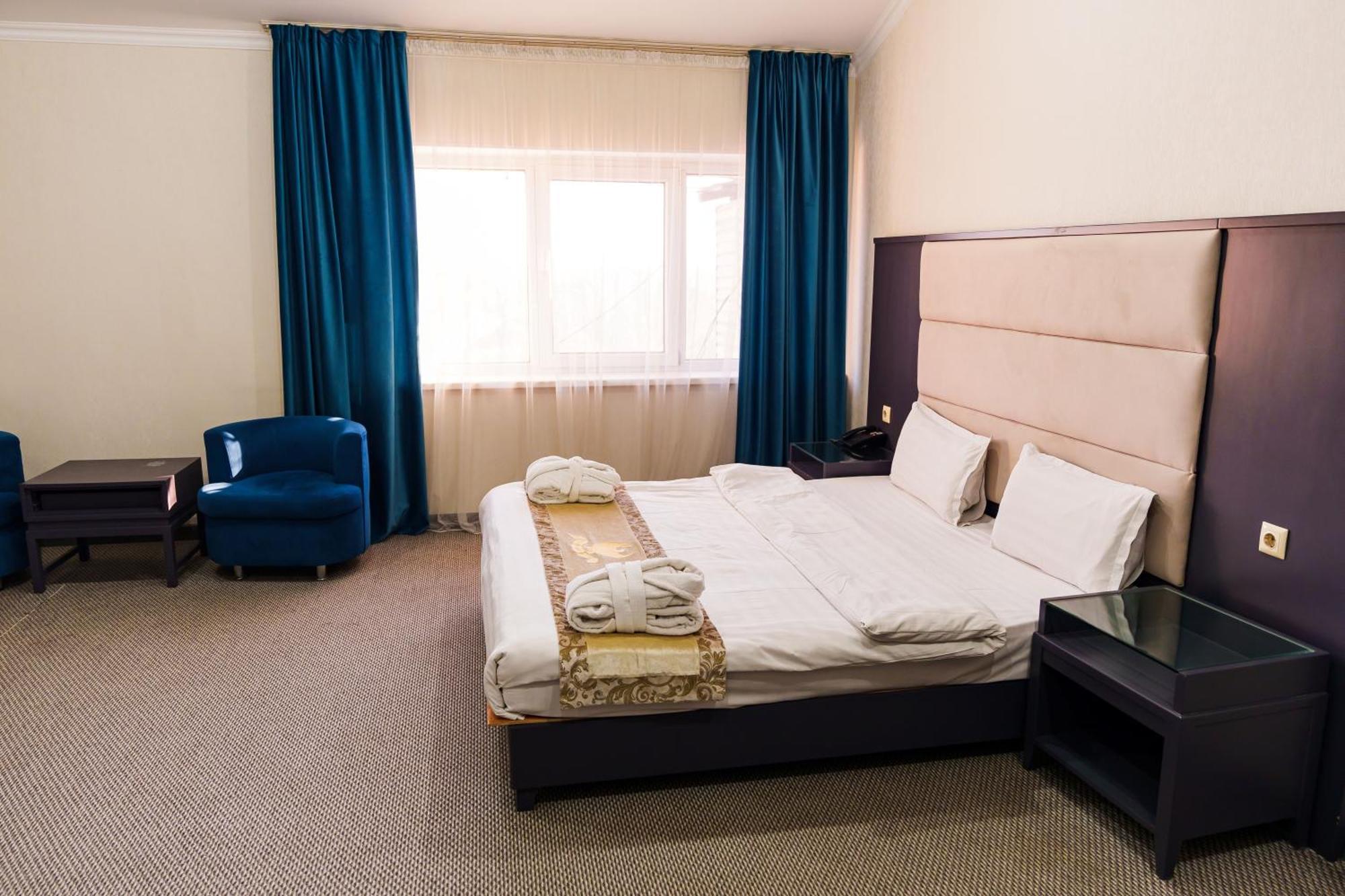 Almaty Grand Erbil Hotel Εξωτερικό φωτογραφία