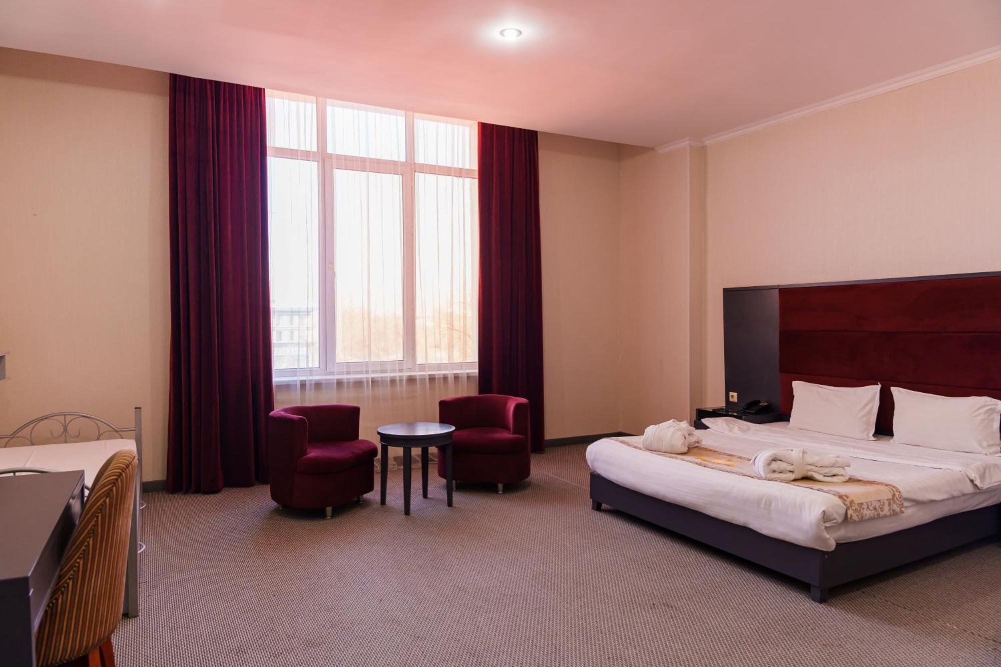 Almaty Grand Erbil Hotel Εξωτερικό φωτογραφία
