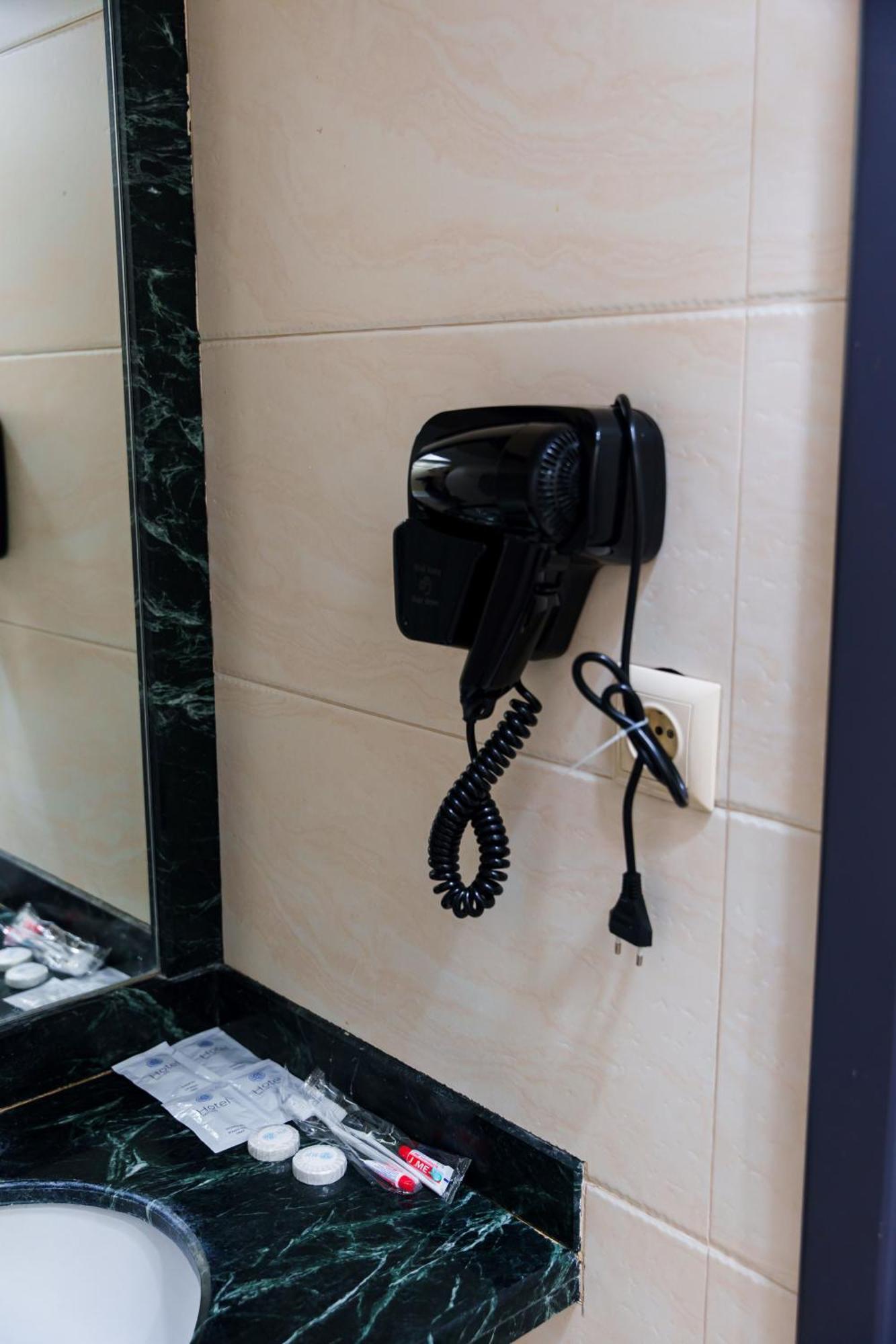 Almaty Grand Erbil Hotel Εξωτερικό φωτογραφία