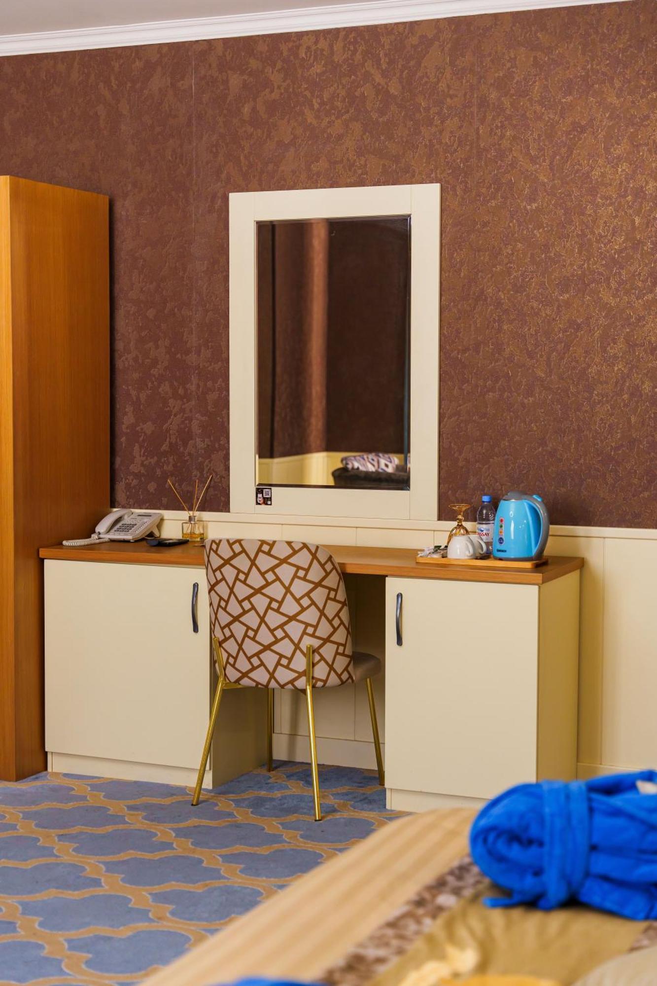 Almaty Grand Erbil Hotel Εξωτερικό φωτογραφία