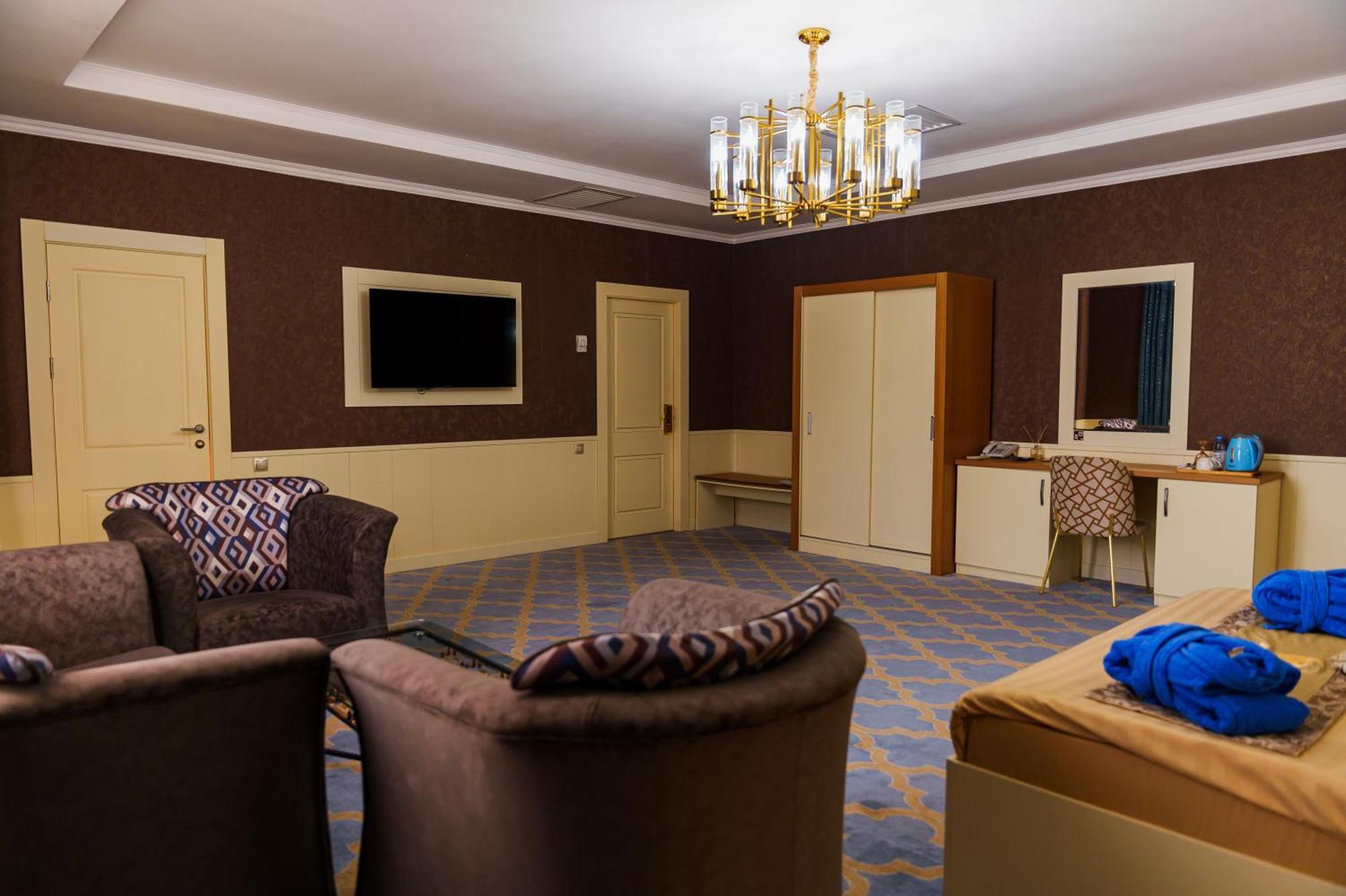 Almaty Grand Erbil Hotel Εξωτερικό φωτογραφία